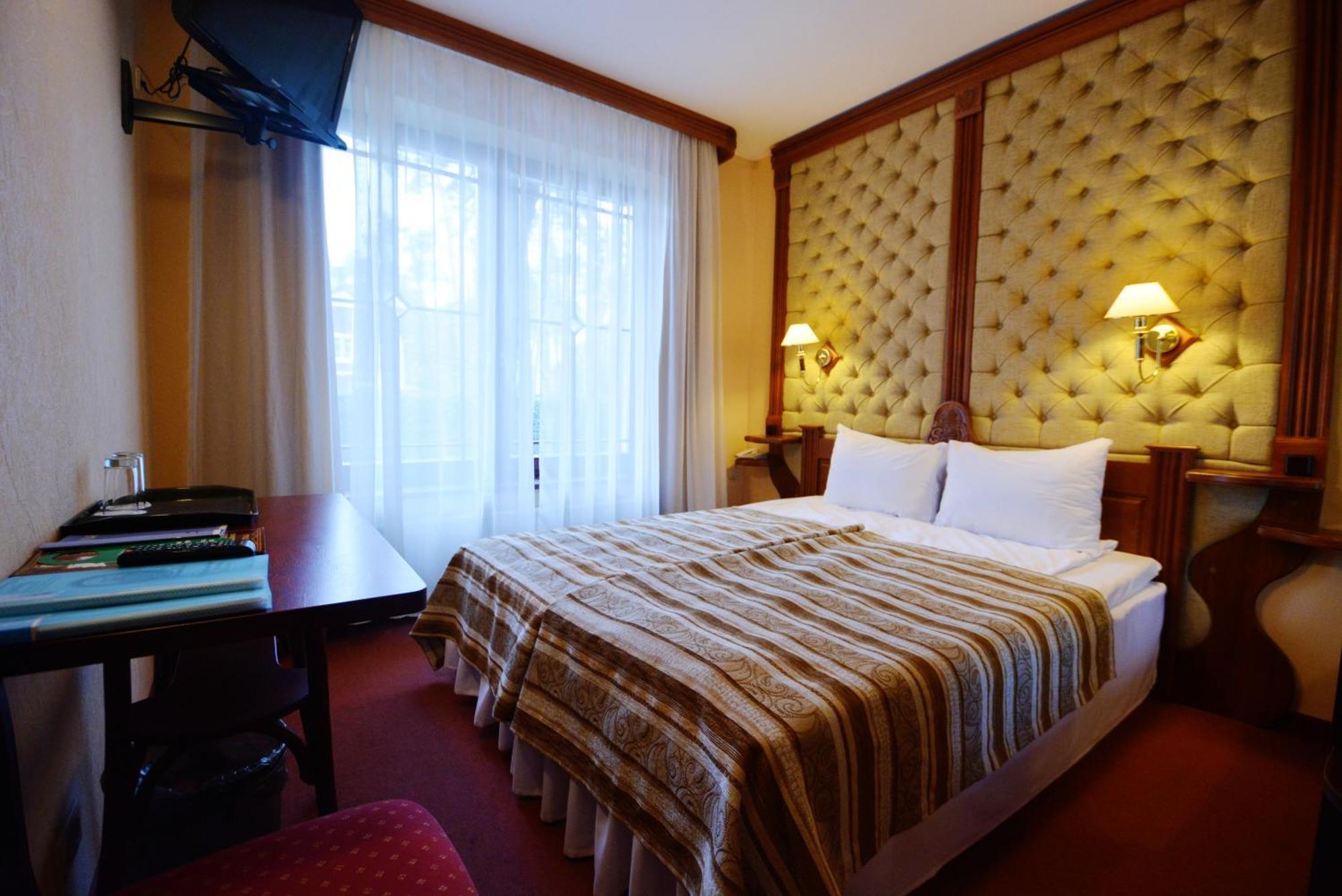 Pegasa Pils Spa Hotel Jūrkalne Extérieur photo