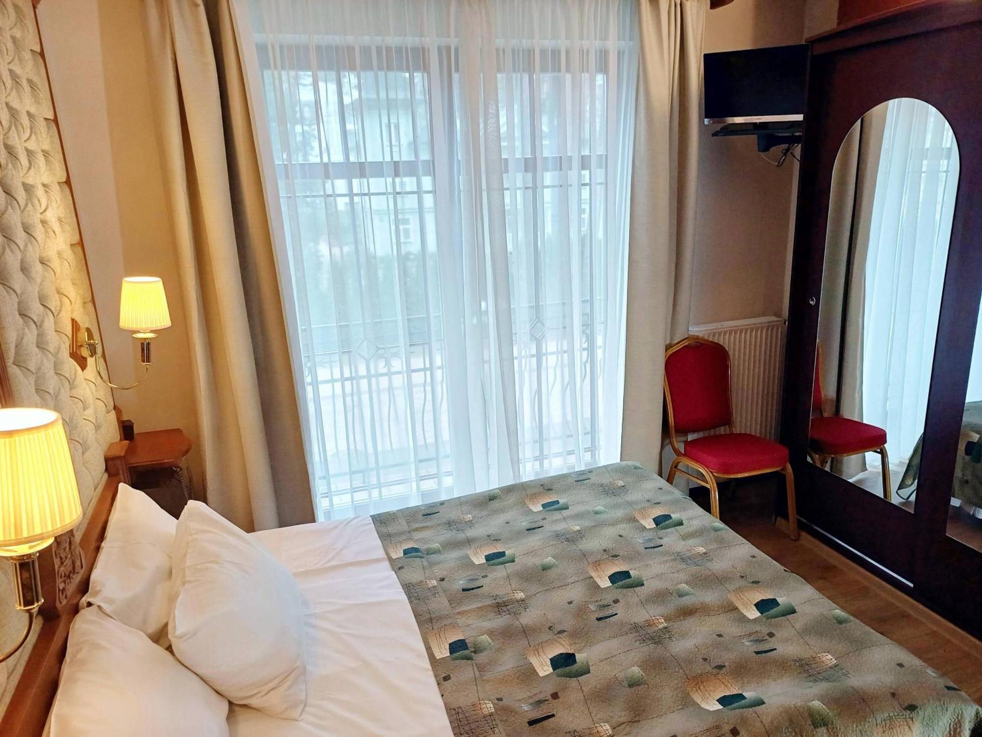 Pegasa Pils Spa Hotel Jūrkalne Extérieur photo